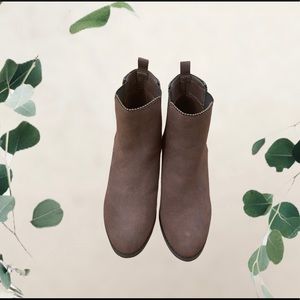 Hoes Heeled boots good condition